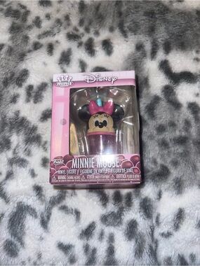Funko x Disney mini vinyl figure